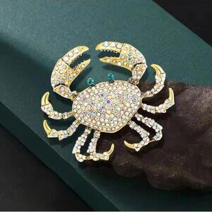 Diamond Crystal Crab Brooch 🦀